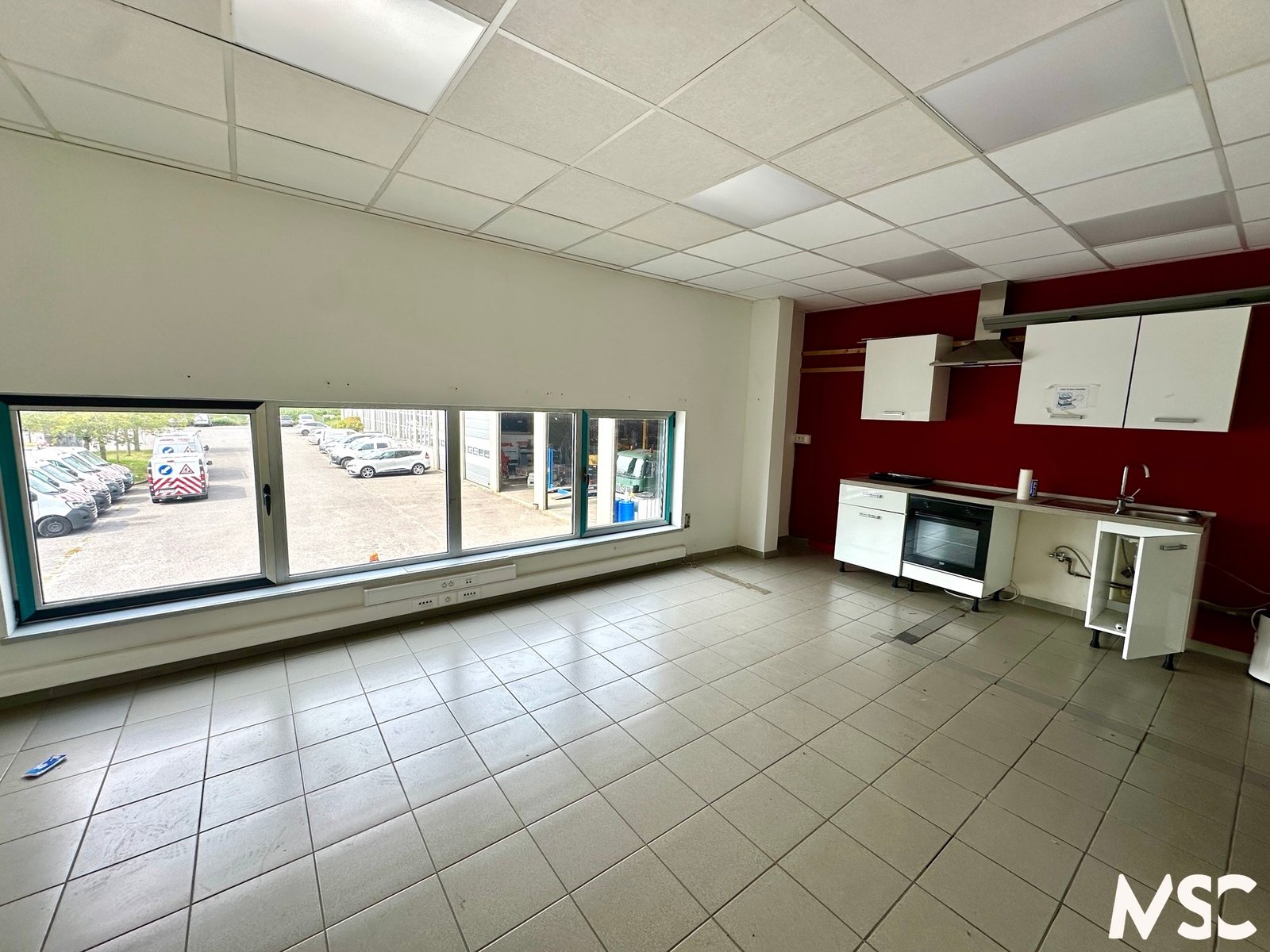 5cdd774e01a14b19ad70306f1e4e37ad